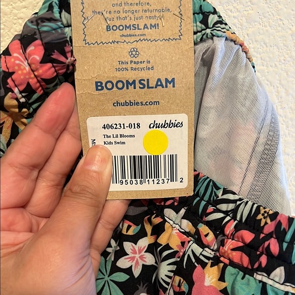 Chubbies Floral Kids's Shorts - Black and Multicolor size 6 - Picture 6 of 6